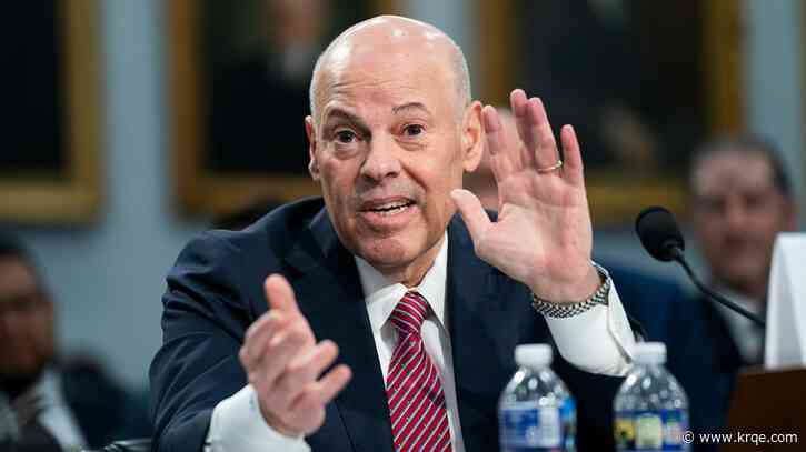 Postmaster general to step down, asks for replacement