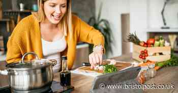 Nutritionist shares recipe for 'gut-restoring' detox meal - perfect for when you're ill