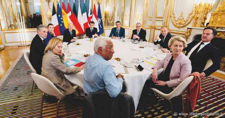 I ‘leader’ di Parigi puntano a proseguire la guerra con la Russia: una cosa folle