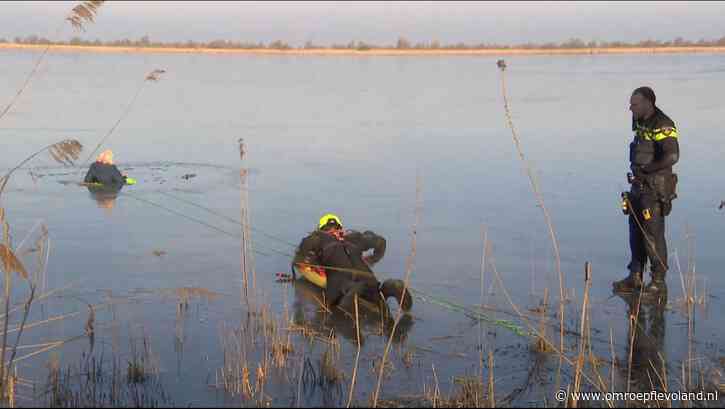 Flevoland - Nieuwsoverzicht 18/02 | Schaatser zakt door ijs • Ontuchtzaak op basisschool