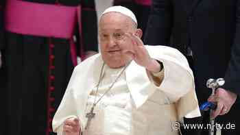 Vatikan sagt Termine ab: Papst Franziskus leidet an Lungenentzündung