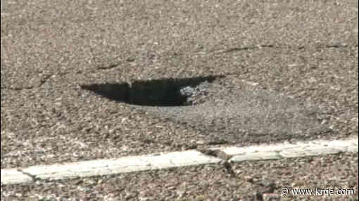 I-25 southbound lane closing overnight for pothole repairs