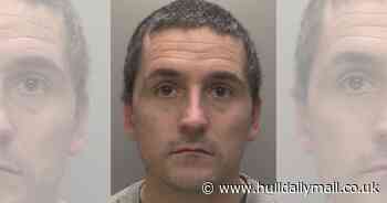 Pizza takeaway customer brutally attacked in Hull city centre street robbery