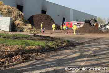 Brandweer rukt uit naar afvalintercommunale voor omvergevallen fles acyteleen