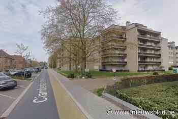 Oudere vrouw beroofd van handtas