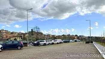 Cosa c'è dietro la chiusura del parcheggio di via Vinci. 140 posti inutilizzabili nei pressi della stazione di Monte Mario