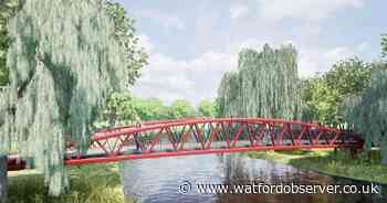 What should Rickmansworth Aquadrome's new pedestrian bridge be called?