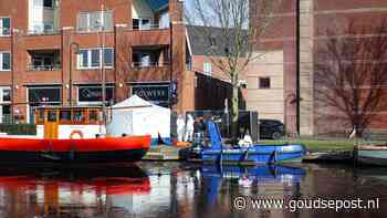 Levenloos lichaam aangetroffen in water aan de Turfsingel