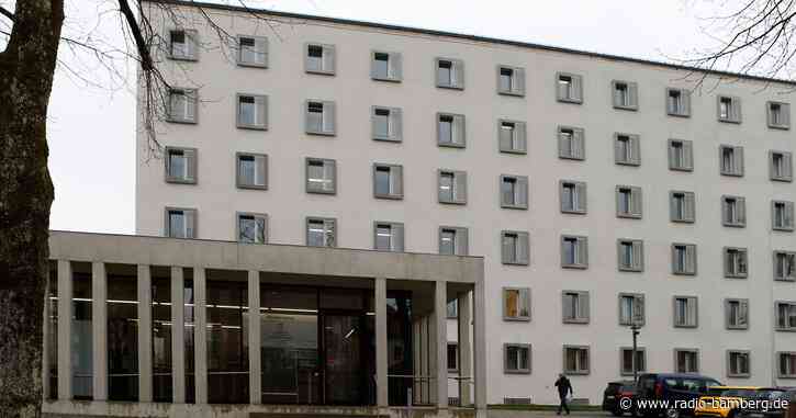 Stundenlang gefesselt – Prozess um Raub bei Escort-Treff