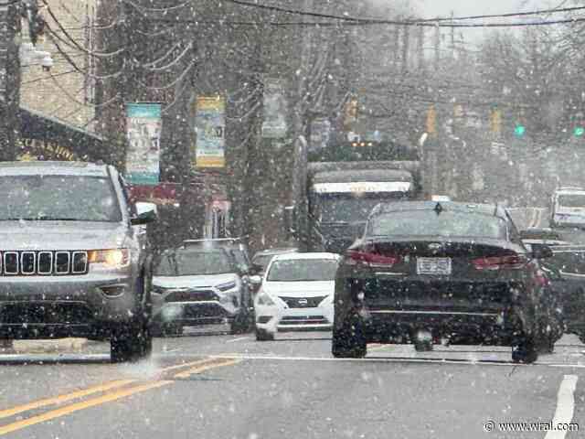 ⚠️Live updates⚠️ Gov. Stein holds emergency meeting; additional ice accumulation and snowfall expected in Wake, Johnston & several other counties