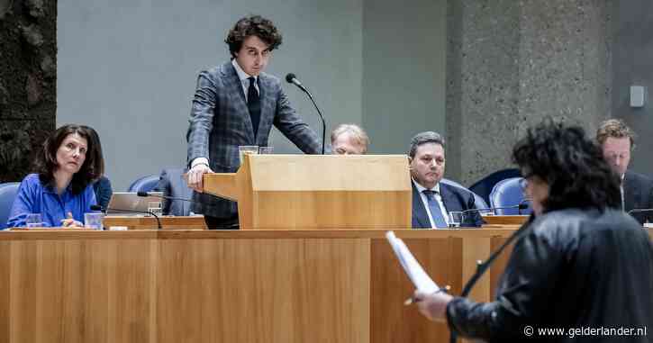 Komt vuurwerkverbod dichterbij? OM pleit ook voor ban, mogelijk uitzondering voor vuurwerkshow door buurtvereniging