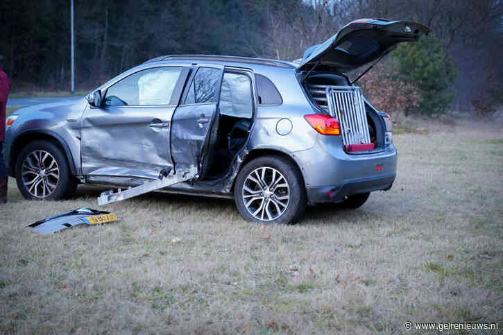 Ongeval op N304 in Ugchelen, auto’s zwaar beschadigd