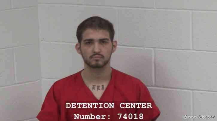 Man convicted of killing Alamogordo police officer pleads guilty in federal case