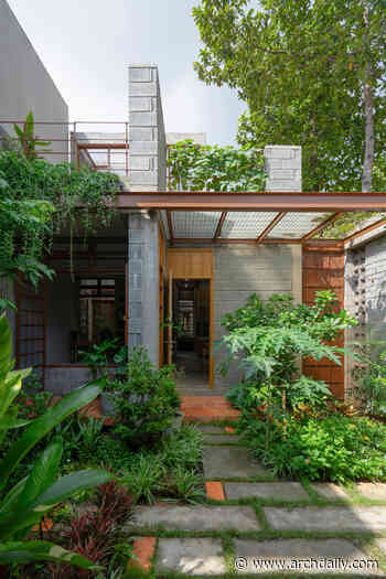 House in Binh Duong / Tad.atelier