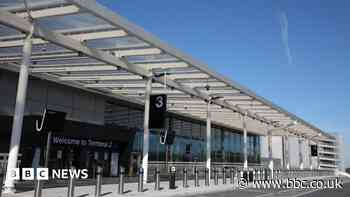Airport scraps drop-off zone barriers for cameras