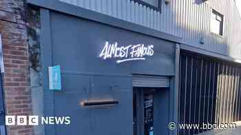 Burger joints to reopen amid former staff wage row