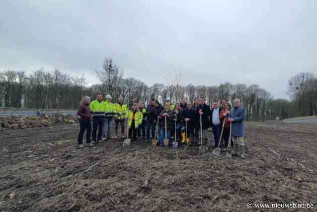 Ecoduct Hallerbos open voor mensen en dieren: “Eindelijk zijn beide boshelften opnieuw verbonden en daar wordt vooral de biodiversiteit beter van”