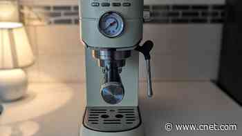 This Casabrews Espresso Machine Was Crafted by Coffee Nerds and Fits in Any Space