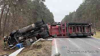 Frontalzusammenstoß mit Lkw: Mann stirbt bei Unfall auf Bundesstraße in Bayern