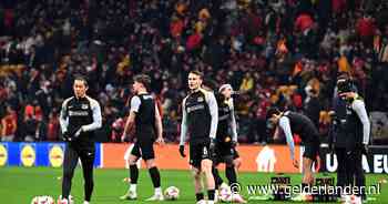 LIVE Europa League | AZ begint scherp tegen Galatasaray, Mijnans mist eerste enorme kans