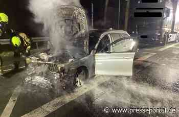 FW Paderborn: PKW-Brand auf Autobahn