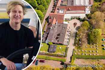 Als kind droomde hij ervan om eeuwenoude hoeve ooit te kopen, nu is Jeroen (37) ook de eigenaar: “We gaan het vernieuwen”