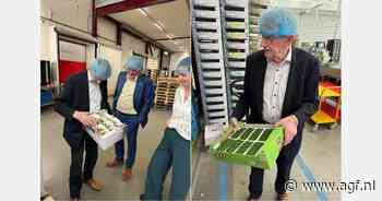 'Klant van het eerste uur' Jan van der Meij op bezoek bij Koppert Cress