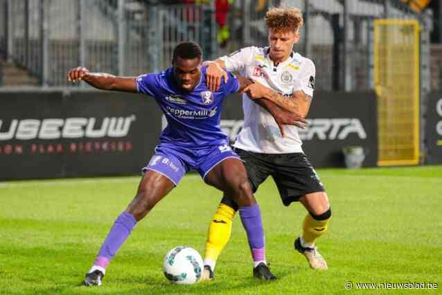 “Zot gewoon dat Radja Nainggolan nu mijn ploegmaat is”: Jarno Vervaque mist match met Lokeren-Temse tegen Club NXT door gescheurde kruisband