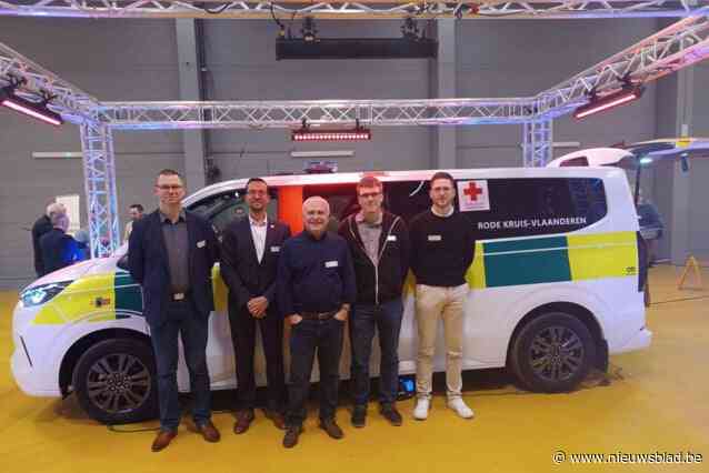 Rode Kruis neemt nieuw voertuig in gebruik