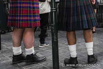 Man in kilt toont geslachtsdeel aan politie tijdens bierfestijn en riskeert veroordeling voor exhibitionisme: “Hij vond dat blijkbaar grappig”