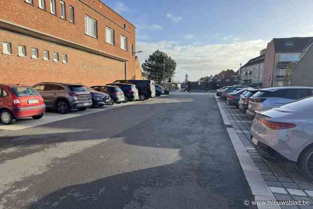 Brandweer krijgt vier voorbehouden parkeerplaatsen