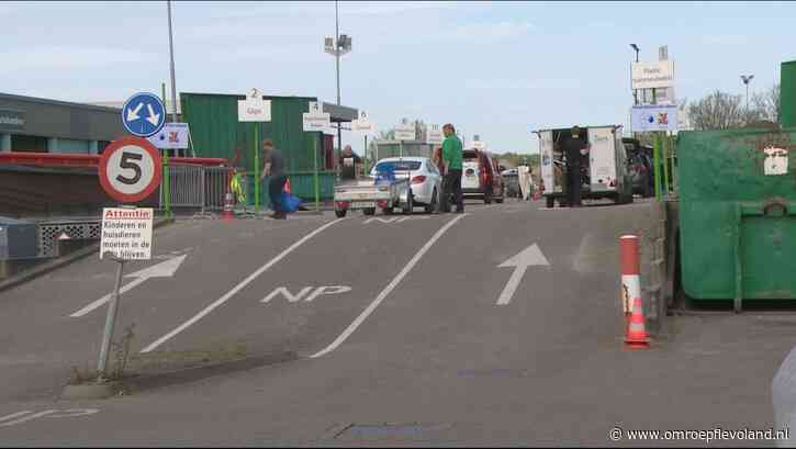 Almere - Extra afvalpassen bezorgd bij Almeerders door drukfout