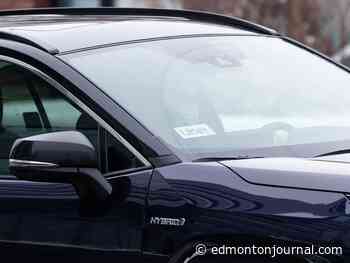 Rideshare and taxi drivers must take new training by April 1: City of Edmonton