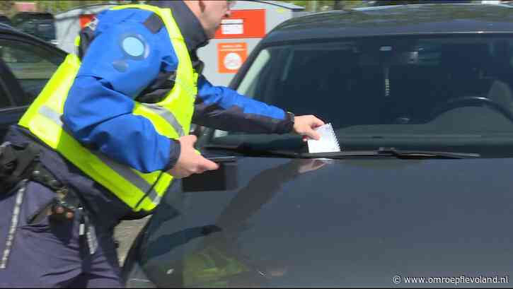 Flevoland - Nieuwsoverzicht 21/02 | Boeteregen bij ziekenhuis • 'Defensielocatie in Oosterwold'