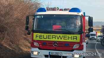 Auffahrunfall auf der B299 bei Altötting fordert drei Leichtverletzte - darunter ein Kind