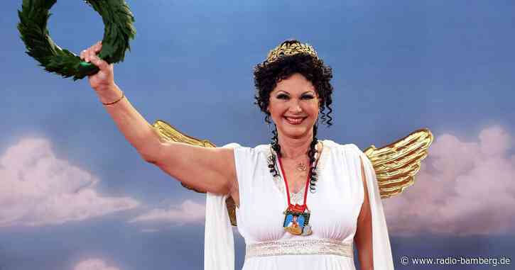 Landtagspräsidentin Aigner als Siegesgöttin Nike