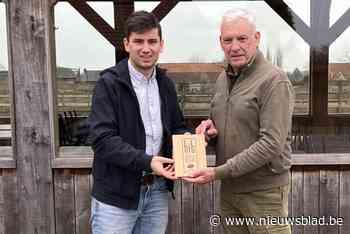“Zachte pekeling en een subtiele rooksmaak”: Serge Vermeersch krijgt erkenning voor zalmrokerij De Wezehoeve