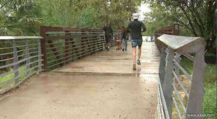 Rolling detours underway on downtown Austin trail