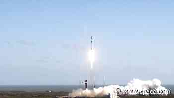 SpaceX launches 23 Starlink satellites on 450th Falcon rocket (video)