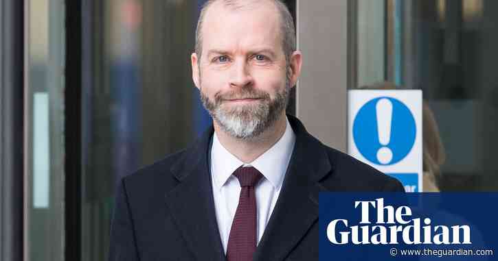 Watchdog reopens investigation into Jonathan Reynolds’ legal career claims