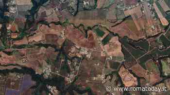 Rifiuti interrati e niente bonifica. Così nell'agro romano si convive con una maxi discarica abusiva