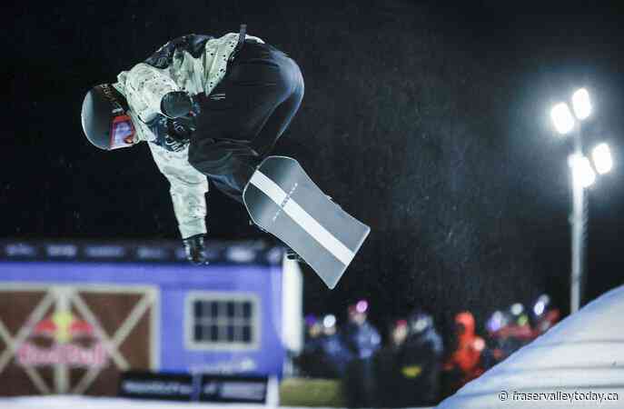 After ‘hardest year’ of her life, Canada’s Hosking lands halfpipe bronze in Calgary