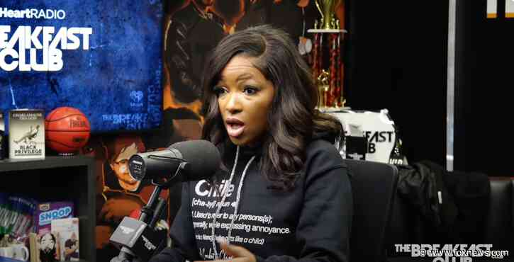 Rep. Jasmine Crockett 'rooting' for Mexico and Canada amid tariff war with Trump