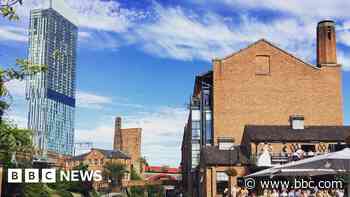 Tourists should pay 'proper' city tax - mayor