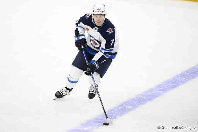 Winnipeg Jets sign forward Namestnikov to two-year extension