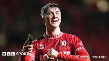 Earthy can 'hopefully kick on' - Manning