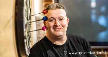 Roy Otten gaat weer voor het wereldrecord non-stop darten: ‘Zeven dagen is gekkenwerk’