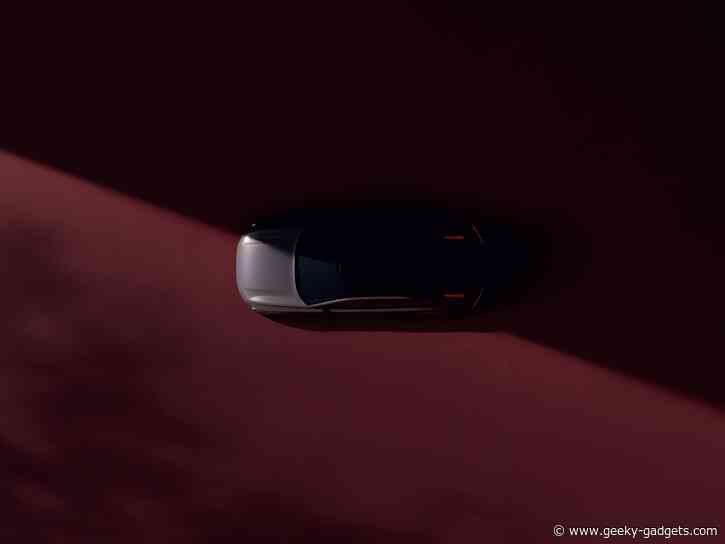 Electric Volvo ES90 Driven by Software