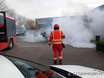 Auto vat vlam Transportbaan in Winschoten