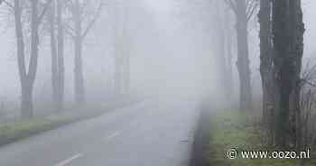 Nevel, grondmist en opklaringen in Landsmeer in de nacht